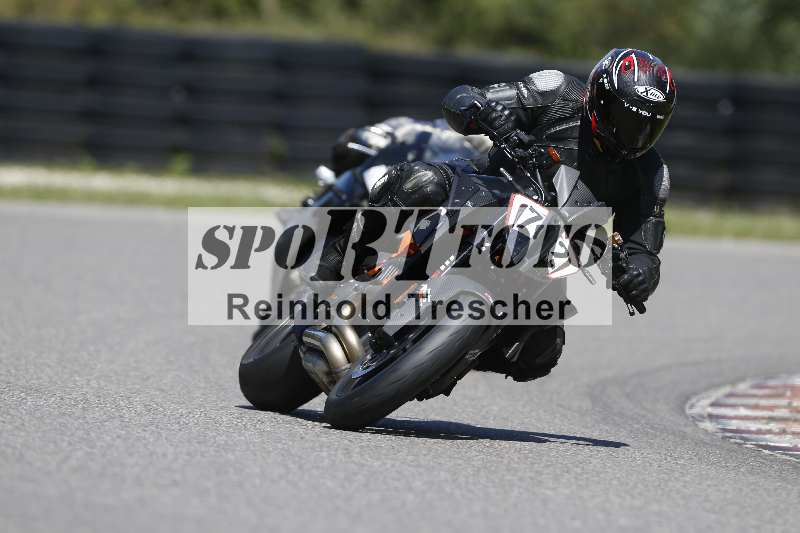 /43 08.08.2025 Discover the Bike ADR/Race 3 rot/72